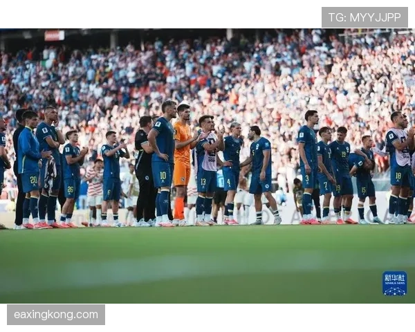 美国队十人作战仍胜波黑:世界杯淘汰赛再进一步 美国队十人作战仍胜波黑:世界杯淘汰赛再进一步